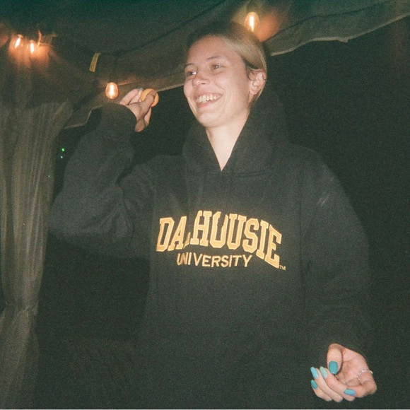 Meet your Posher, Natty - Picture 3 of 4